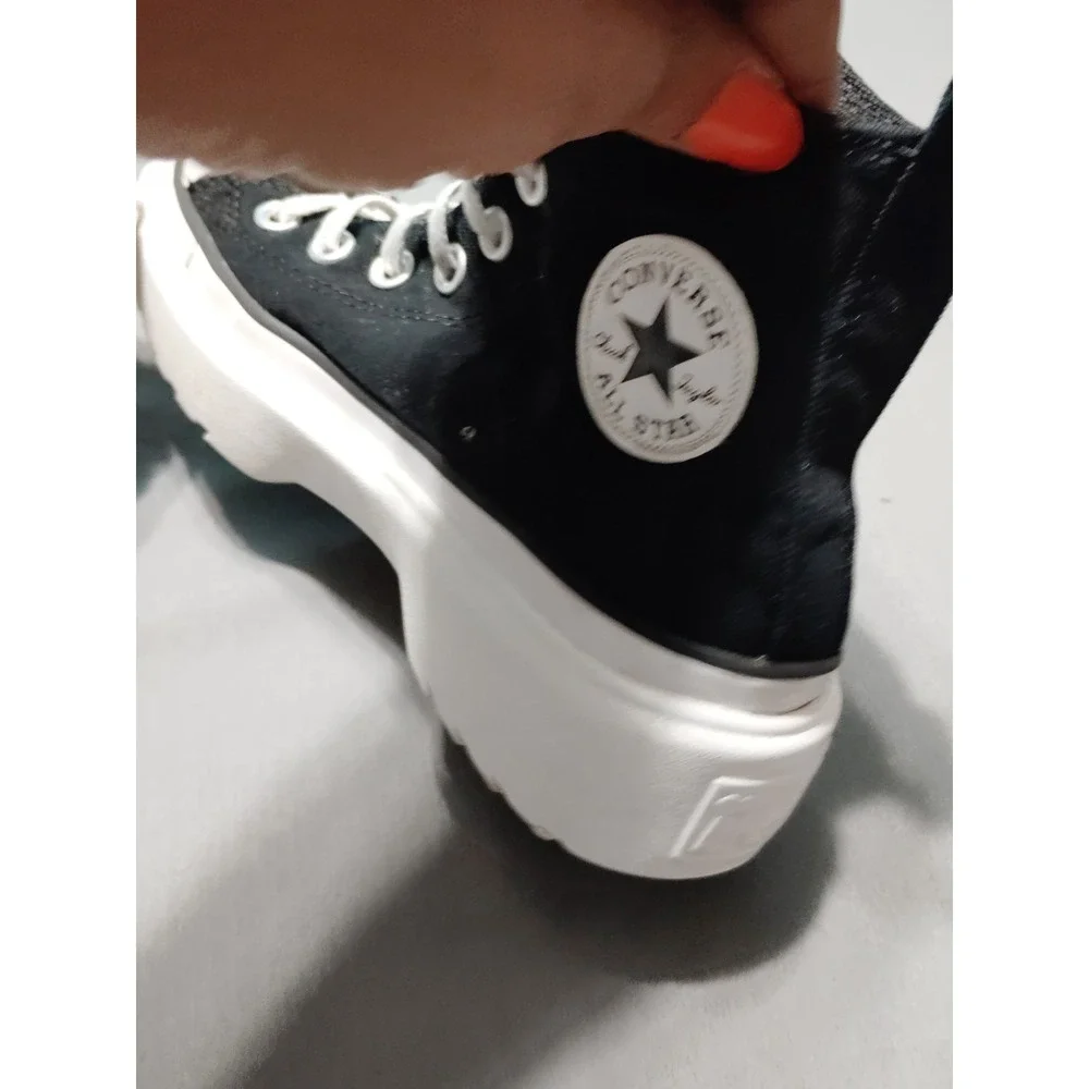 CONVERSE Chuck Taylor Kids 3.5 Hi Lugged Canvas All Star High Top Sneakers Skate